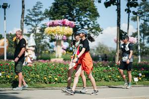 BIB: 
                            <button type="button" onclick="openModal(27621219)" class="btn btn-primary btn-sm float-right btn-popup" data-toggle="modal" data-target=".modal-high-quality">
                        <i class="fas fa-shopping-cart"></i> Add to Cart
                    </button>
                                            <button type="button" onclick="isThisMe(27621219, true)" class="btn btn-success btn-sm float-right btn-popup btn-isme hidden" data-toggle="tooltip" data-placement="bottom" title="นี่คือรูปของคุณใช่ไหม คลิกที่นี่เพื่อเอาเข้าอัลบั้ม">
                        <i class="fas fa-plus"></i> Add to album
                    </button>
                    <button type="button" onclick="isThisMe(27621219, false)" class="btn btn-warning btn-sm float-right btn-popup btn-isnotme hidden">
                        <i class="fas fa-ban"></i> Remove from album
                    </button>